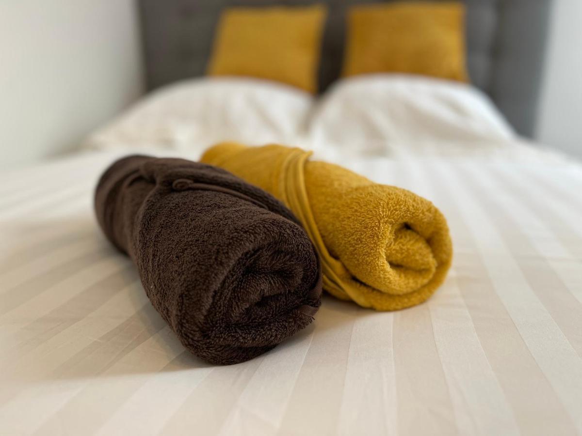 Le Voltaire Apartment Melun Ngoại thất bức ảnh